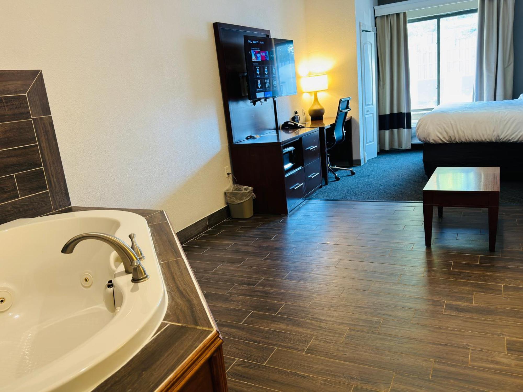 Comfort Suites Plymouth Near Us-30 Luaran gambar
