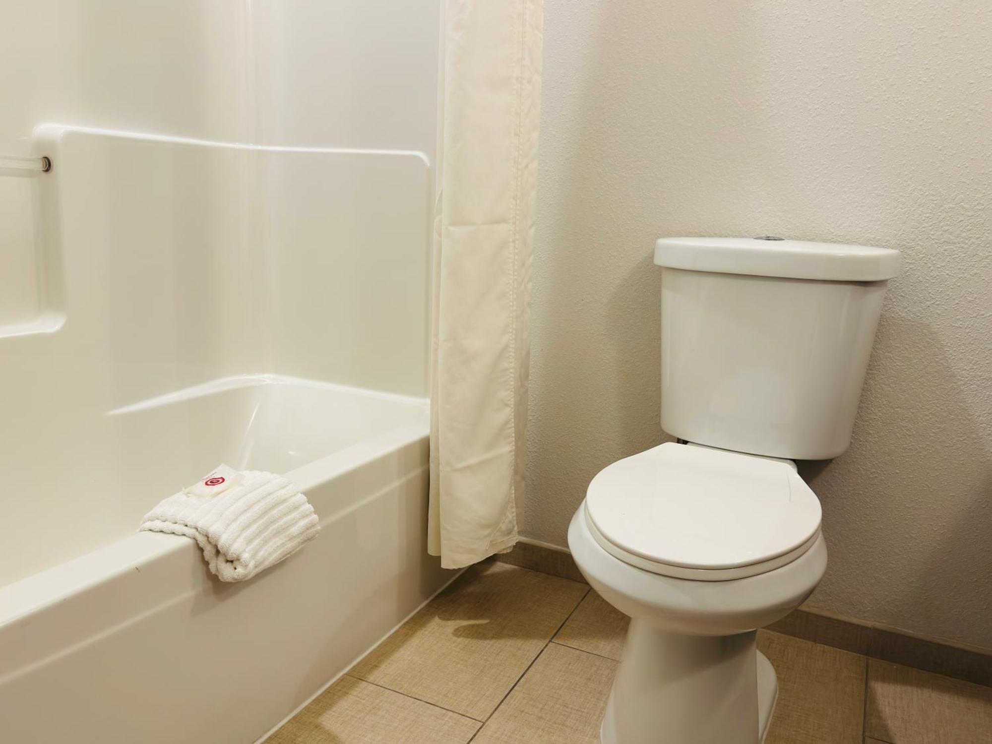 Comfort Suites Plymouth Near Us-30 Luaran gambar