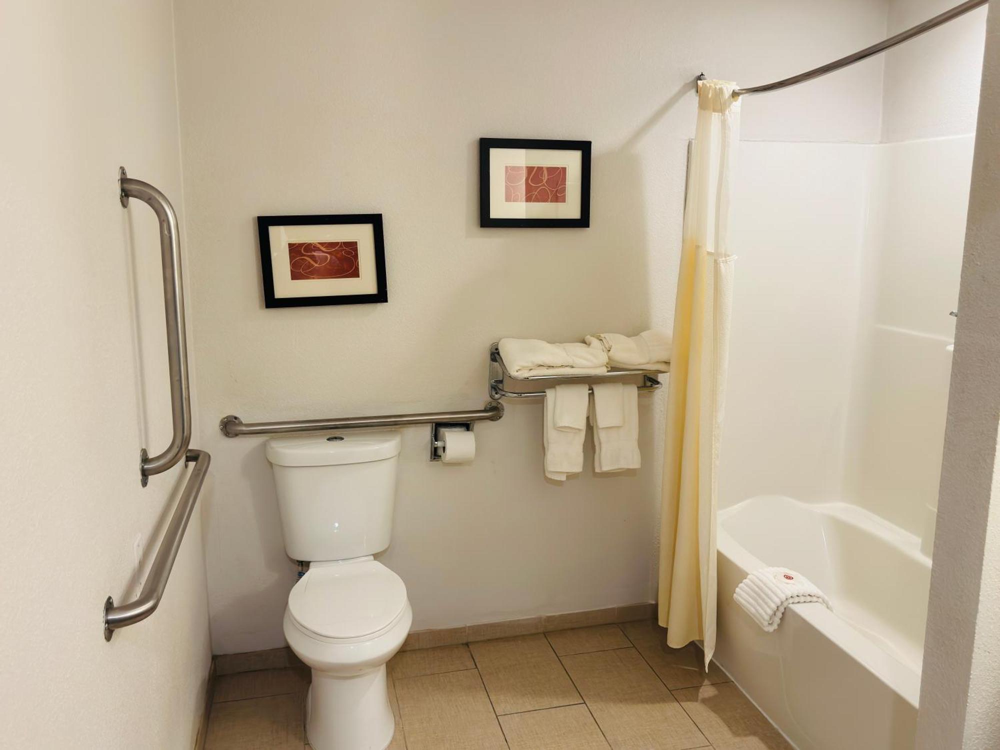Comfort Suites Plymouth Near Us-30 Luaran gambar