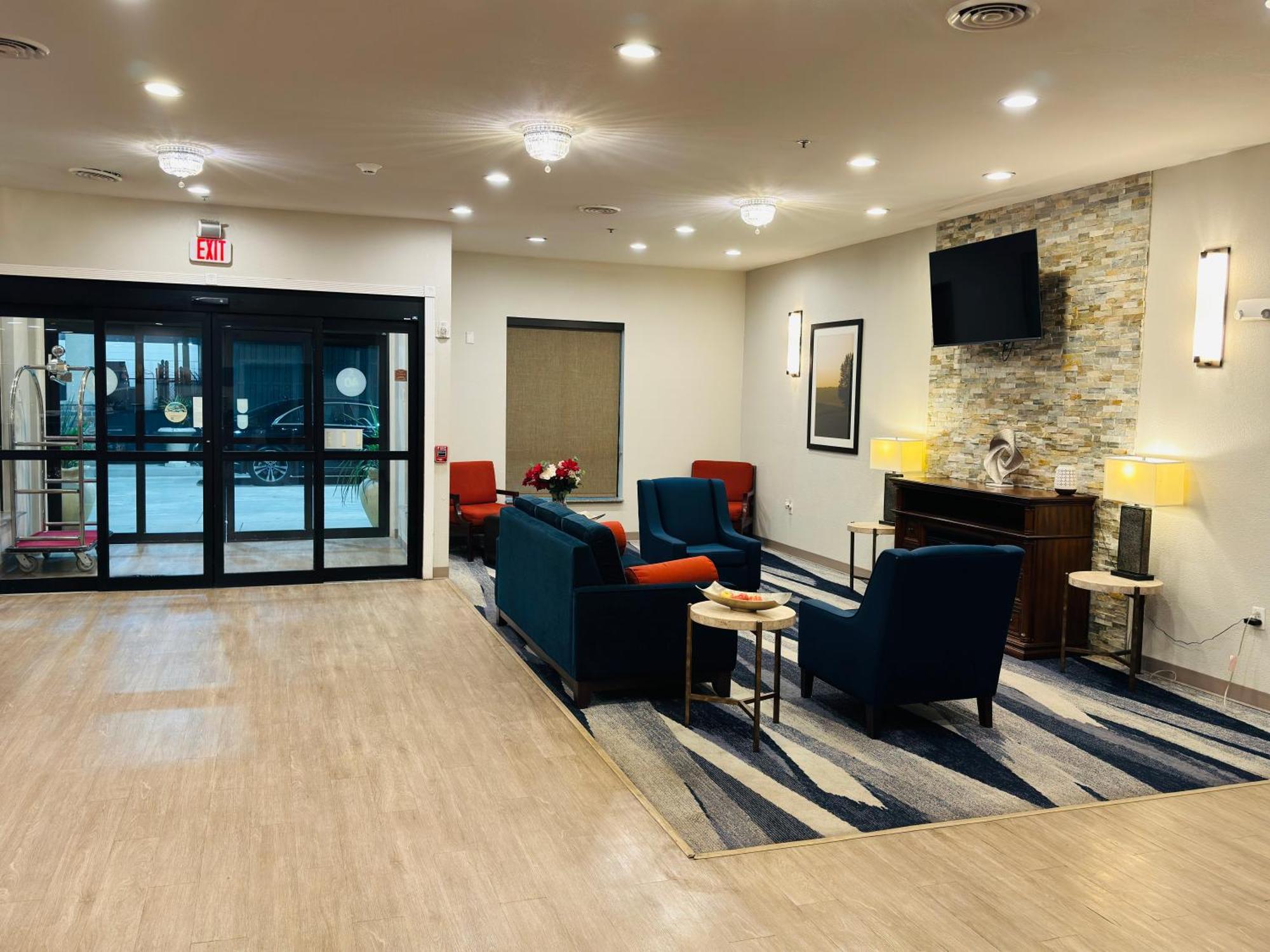 Comfort Suites Plymouth Near Us-30 Luaran gambar